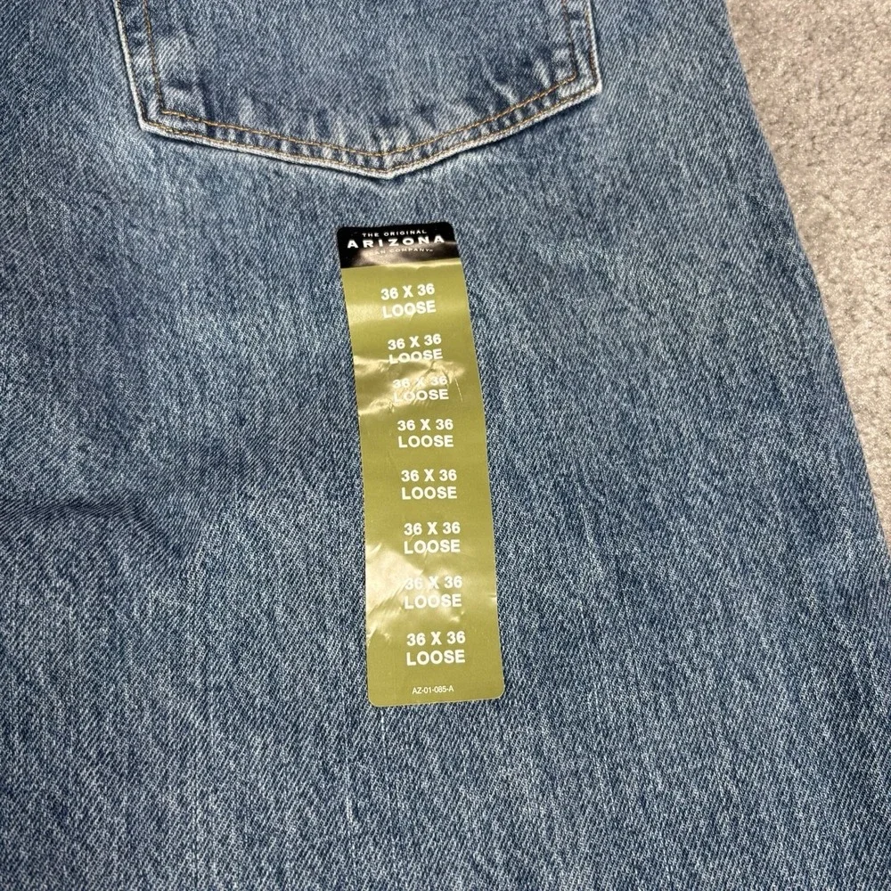 Vintage Arizona Jeans Mens 35x36 Loose Fit Straight Leg Light Blue Denim NWT